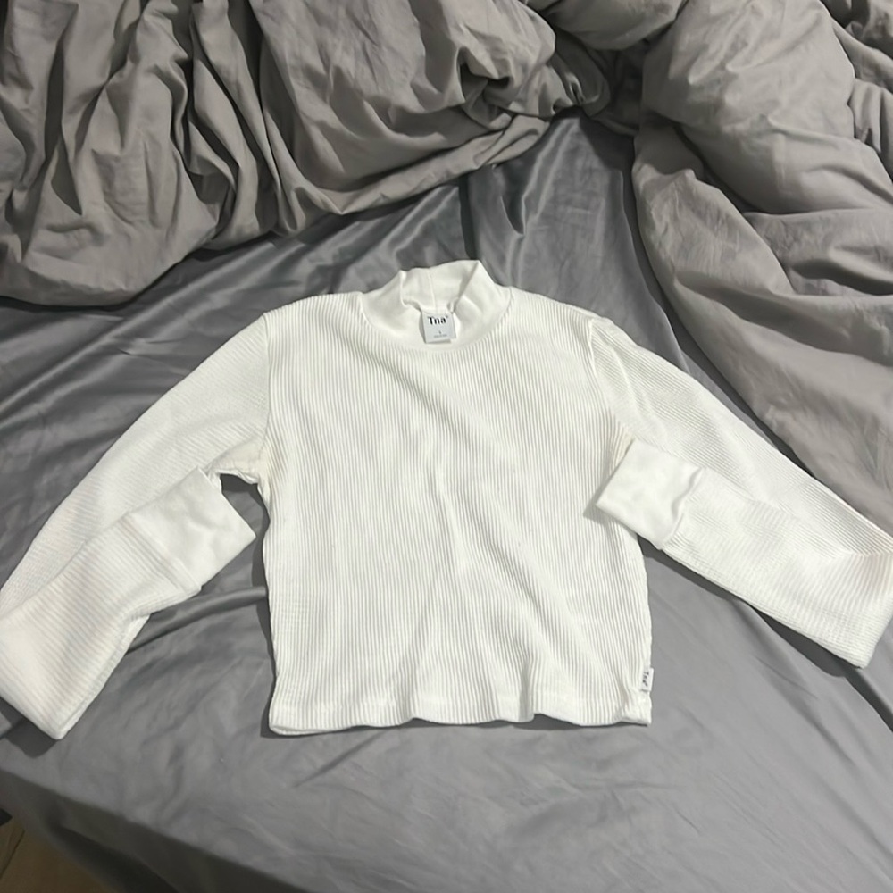 Tna cropped white longsleeve